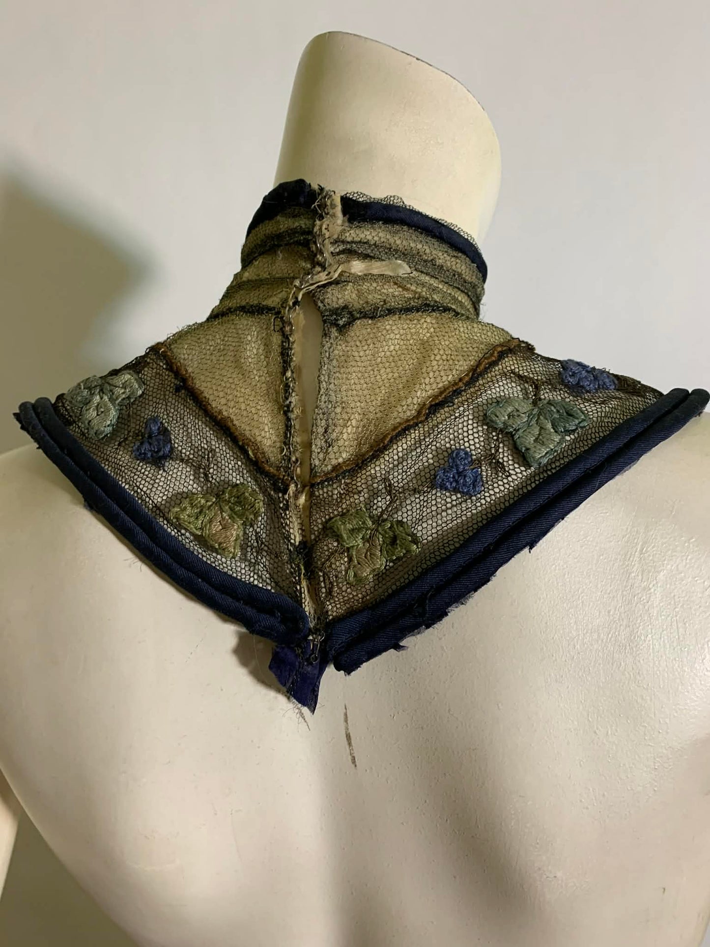 Vicereine Reimagined Victorian Bodice Neckline and Fur Collar