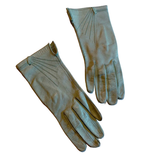 Powder Blue Art Deco Leather Gloves circa 1930s