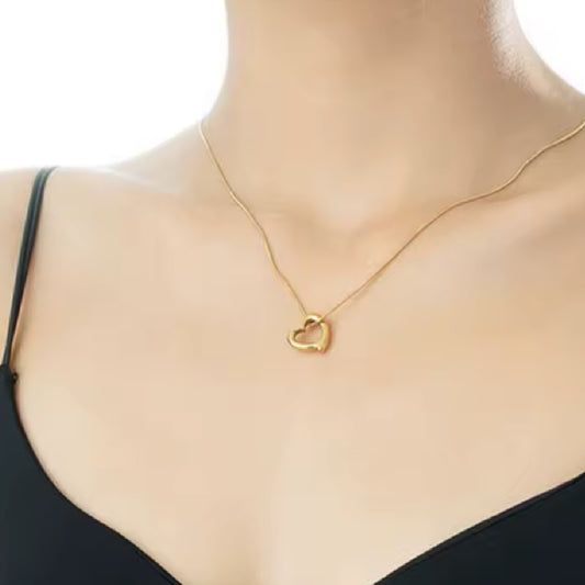 Brooke- the Iconic Floating Heart Pendant Necklace