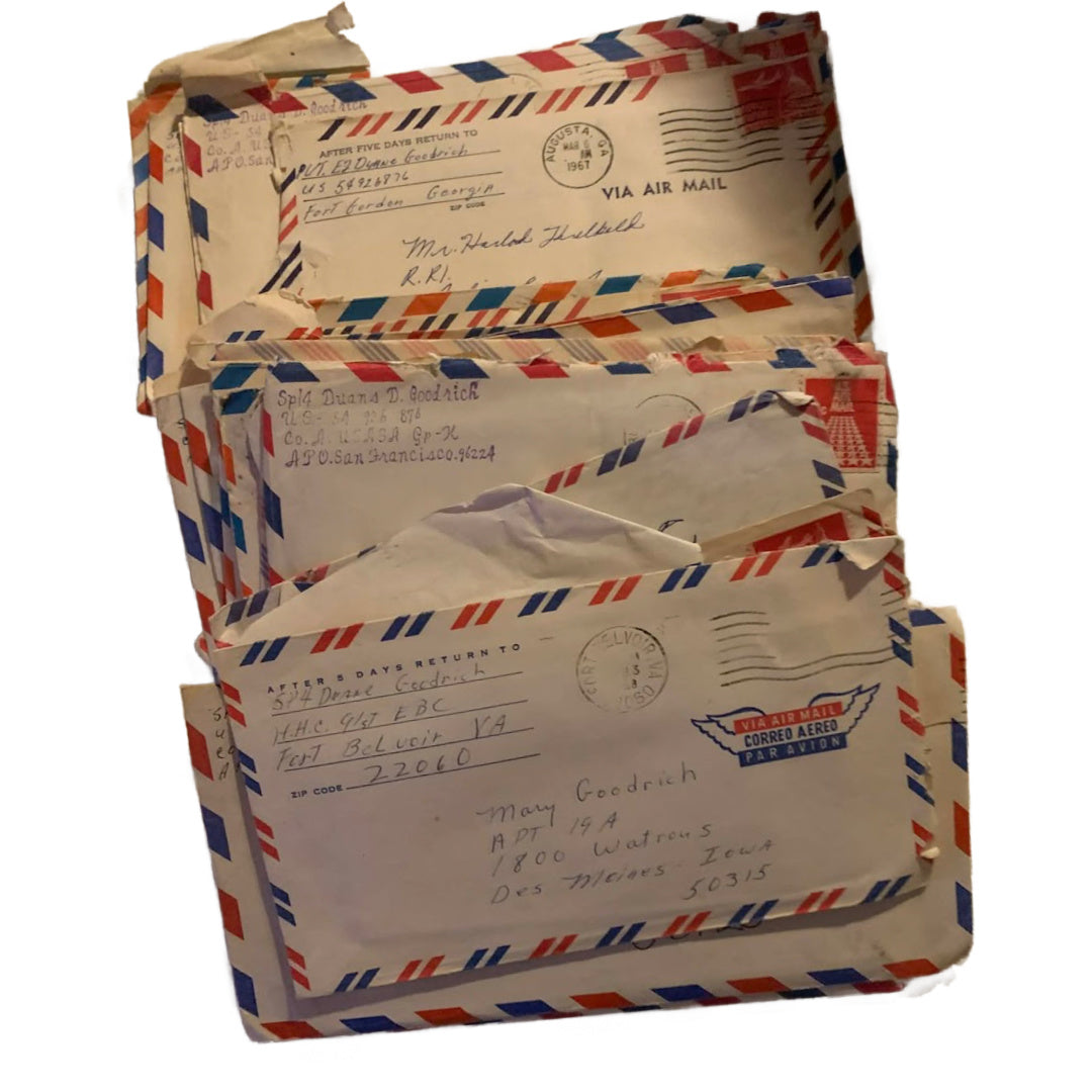 36 Letters From Soldier to Family Late 1960s