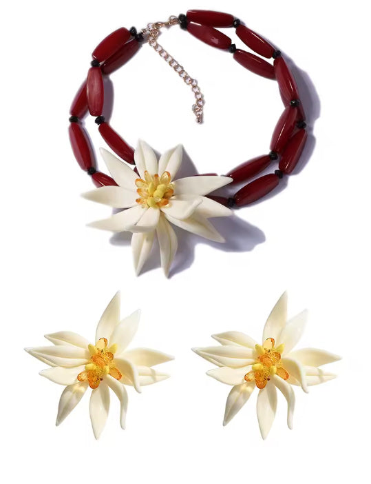 Maggie-the Stylized Magnolia Flower Necklace Sets Red or Green