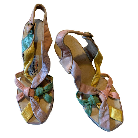 Pastel Leather Twist Top Wedge Shoes circa 1940s US 4.5