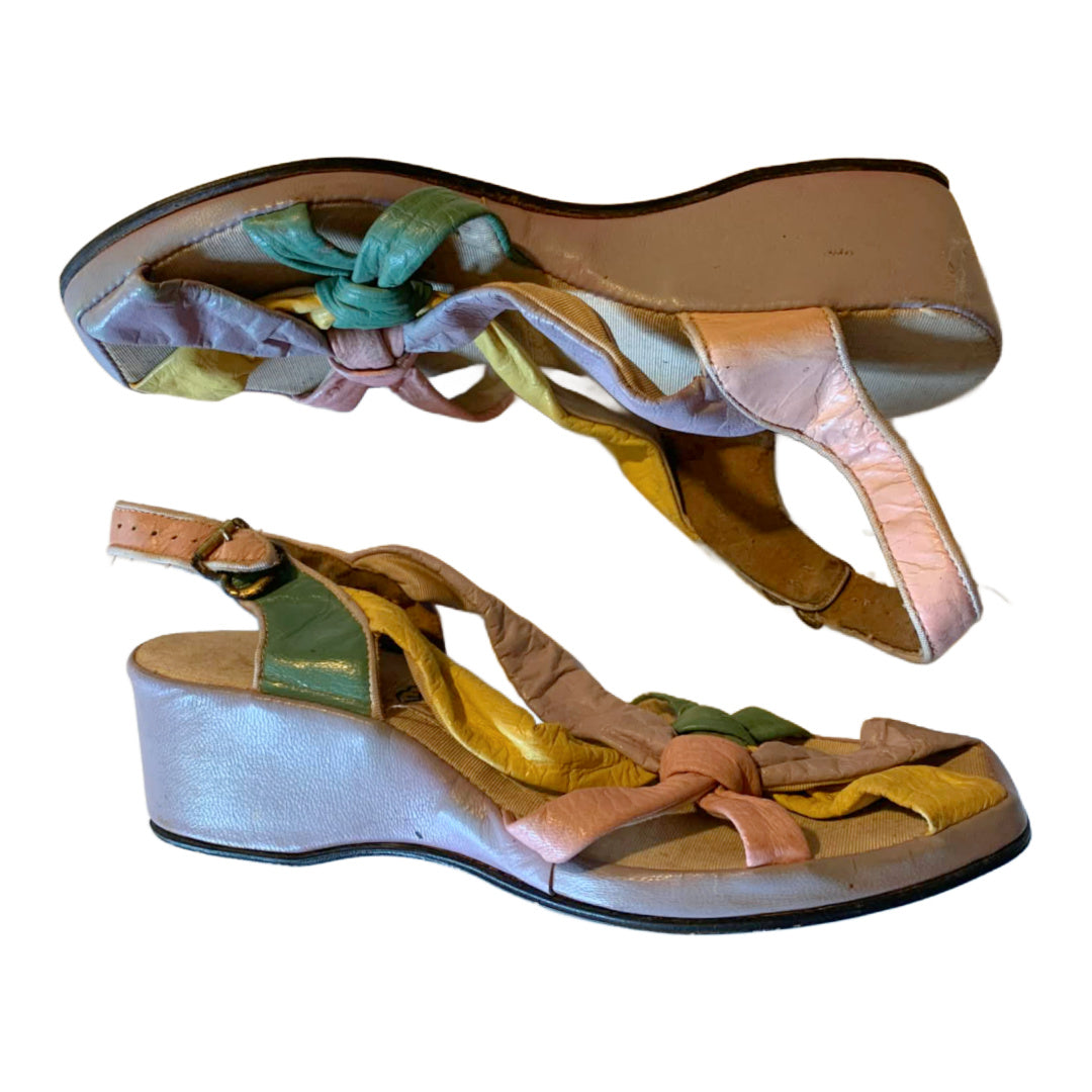 Pastel Leather Twist Top Wedge Shoes circa 1940s US 4.5