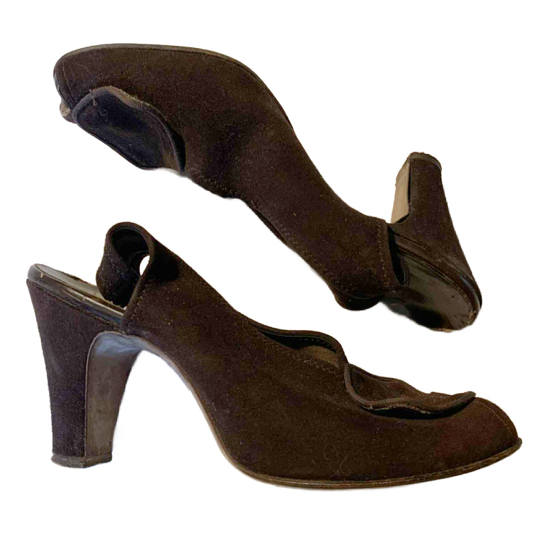 Chunky Heel Slingback Brown Suede Peep Toe Shoes circa 1940s US 6.5
