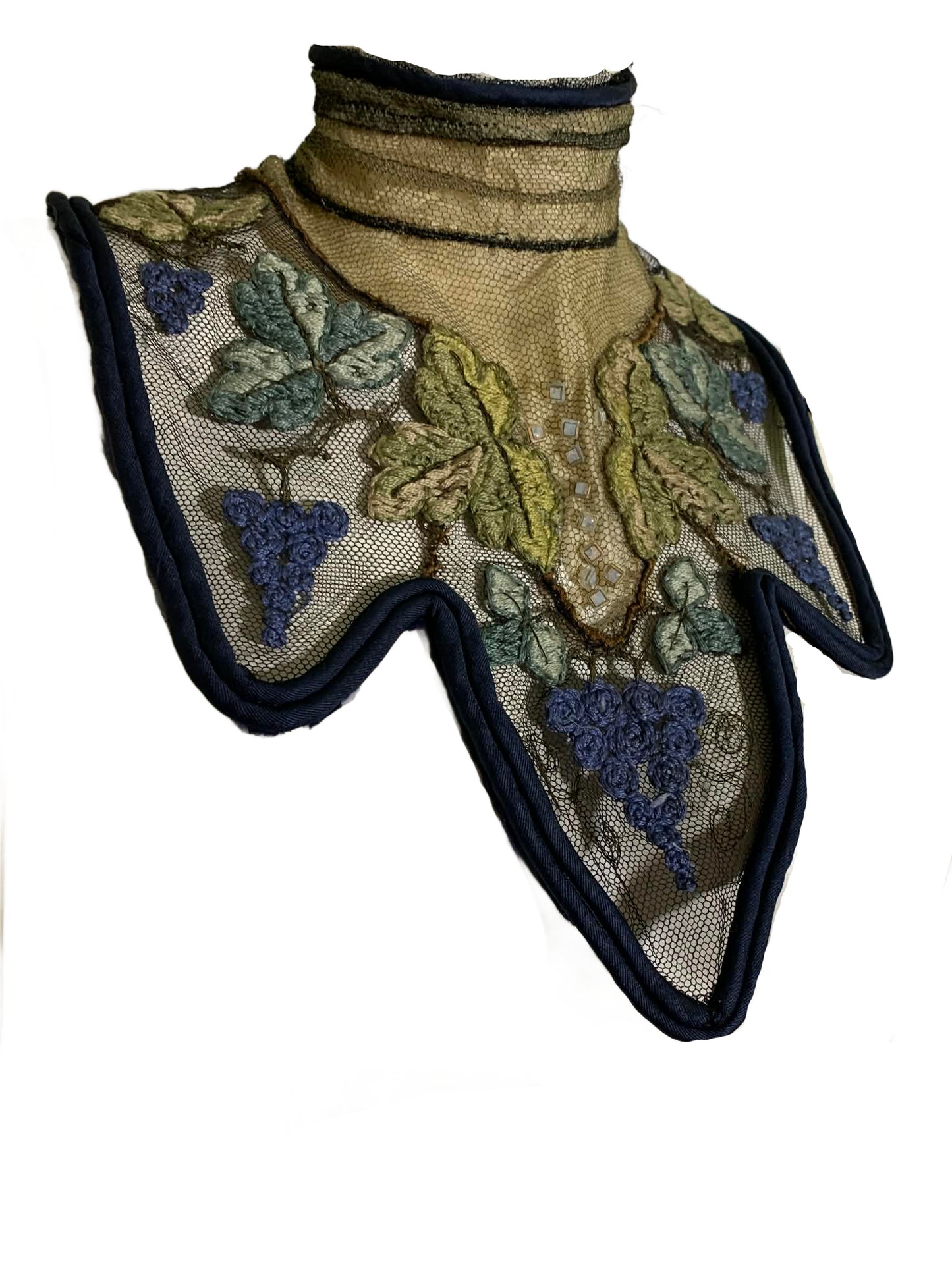 Vicereine Reimagined Victorian Bodice Neckline and Fur Collar