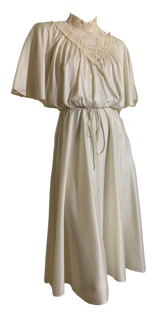 Gunne Style Ivory Jersey Nylon Blouson Bodice Lace Trimmed Dress circa 1970s