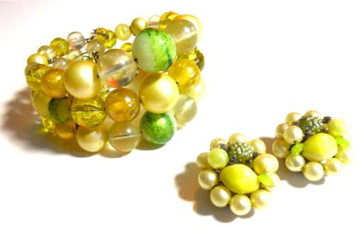 Lemon and Lime Beaded Wire 1960s Bracelet & Clip Earrings