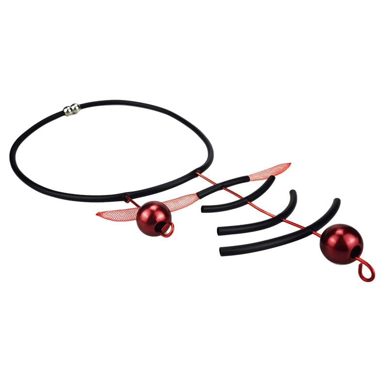 Calder- the Fishbone Mobile Necklace