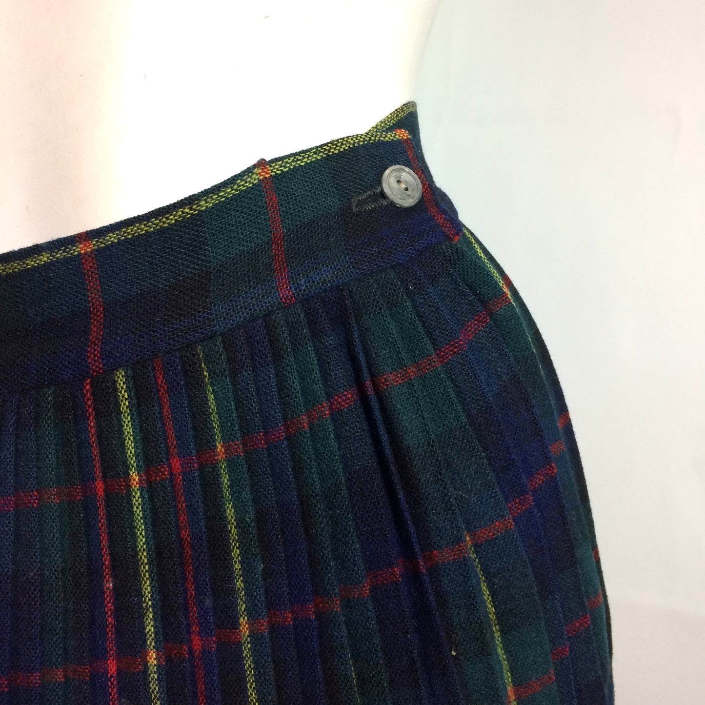 Preppy Blue and Green Plaid Wool Pleated Skirt circa 1940s