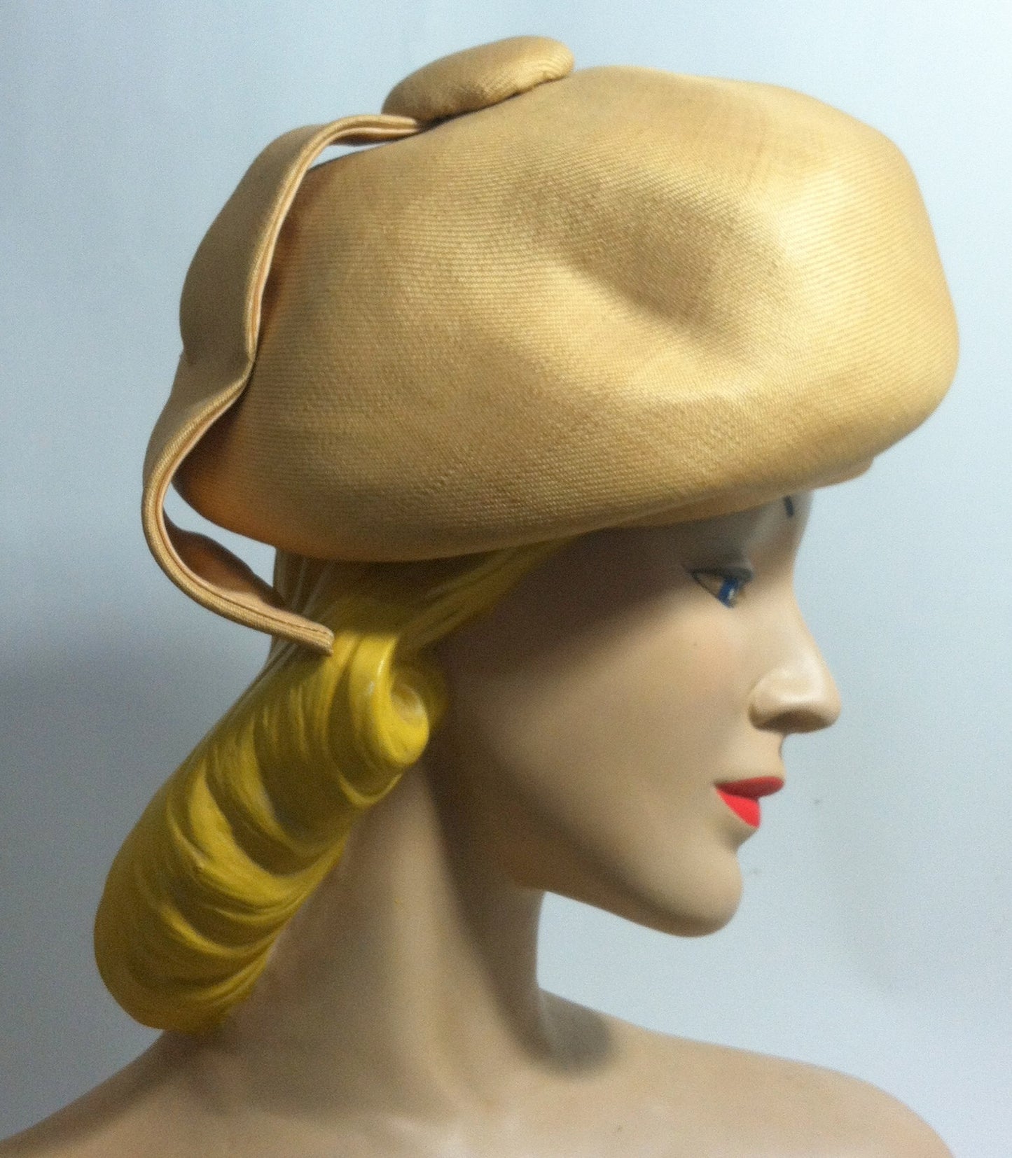 Sculpted Natural Sisal Mod Bubble Hat with Wrapped Petal circa 1960s Dorothea's Closet Vintage Hat
