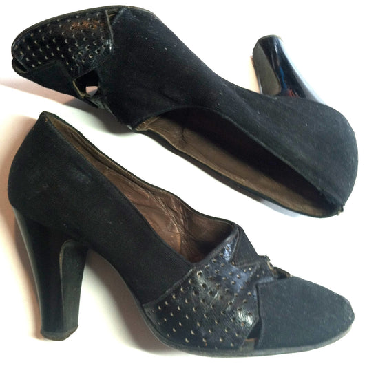 Peaks and Valleys Black Leather and Gabardine Shoes 4.5 circa 1940s Dorothea's Closet Vintage Shoes