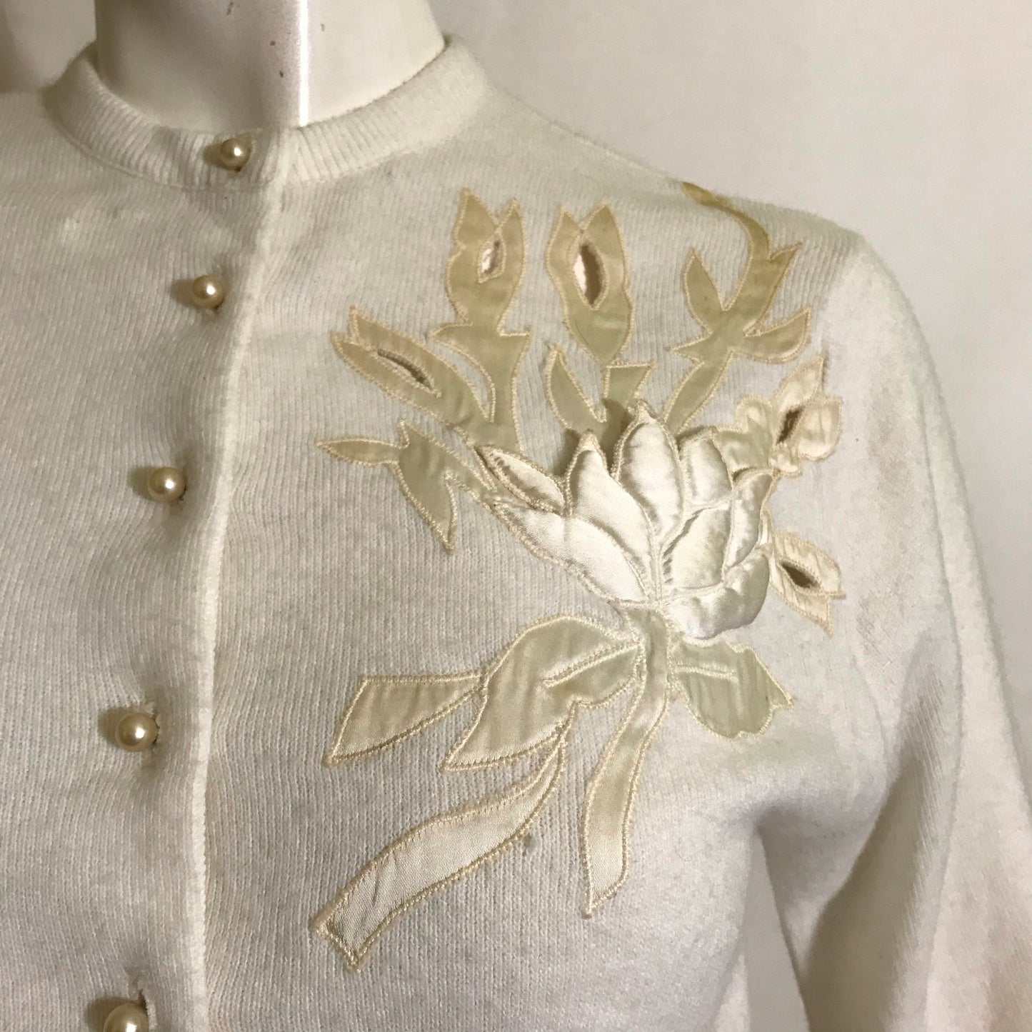 Satin Cutwork Floral Accented Ivory Cardigan Sweater circa 1950s