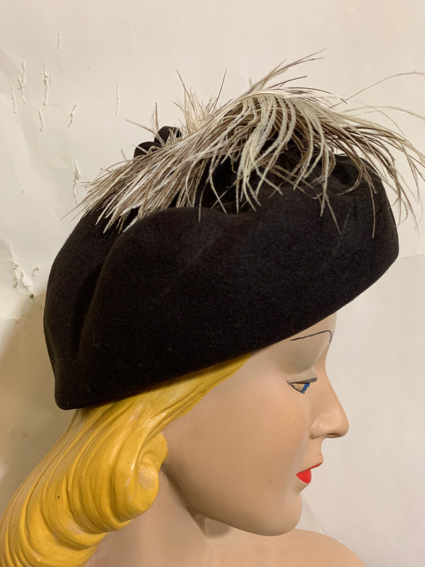 Chocolate Brown Sculpted Hat with Curled Feather Plume circa 1940s