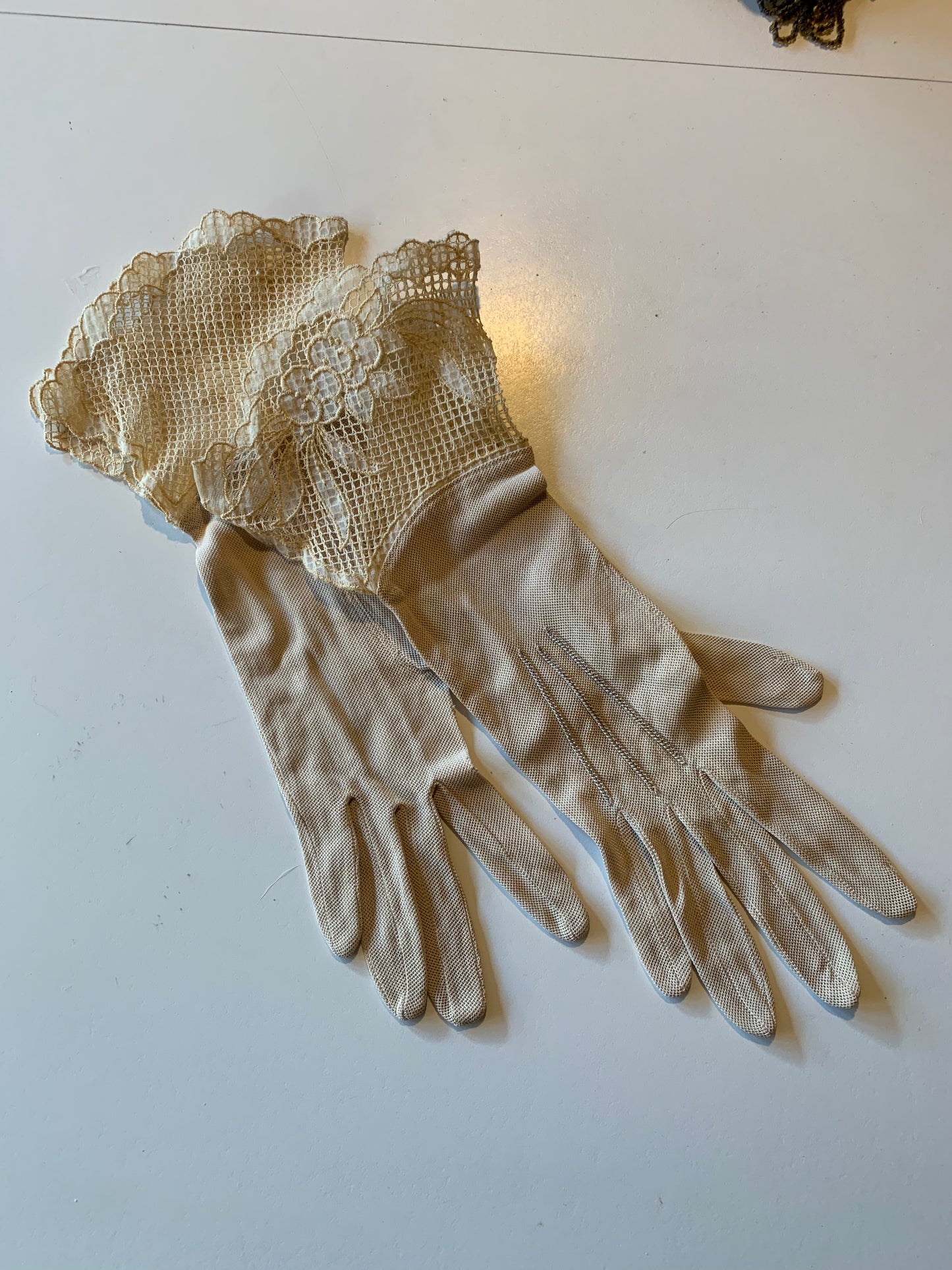 Ivory Jersey Mesh Gloves with Floral Fabric Appliqued Tatted Lace Wide Cuffs circa 1890s