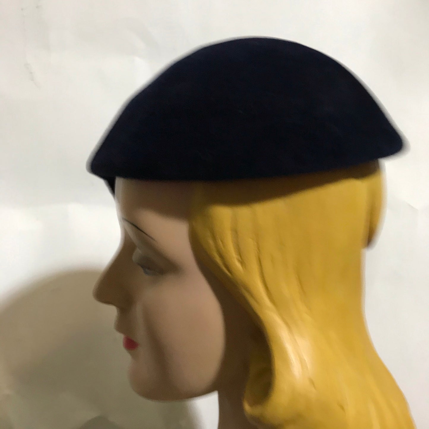 Deepeset Sapphire Blue Cocktail Hat Side Swept Shape circa 1950s