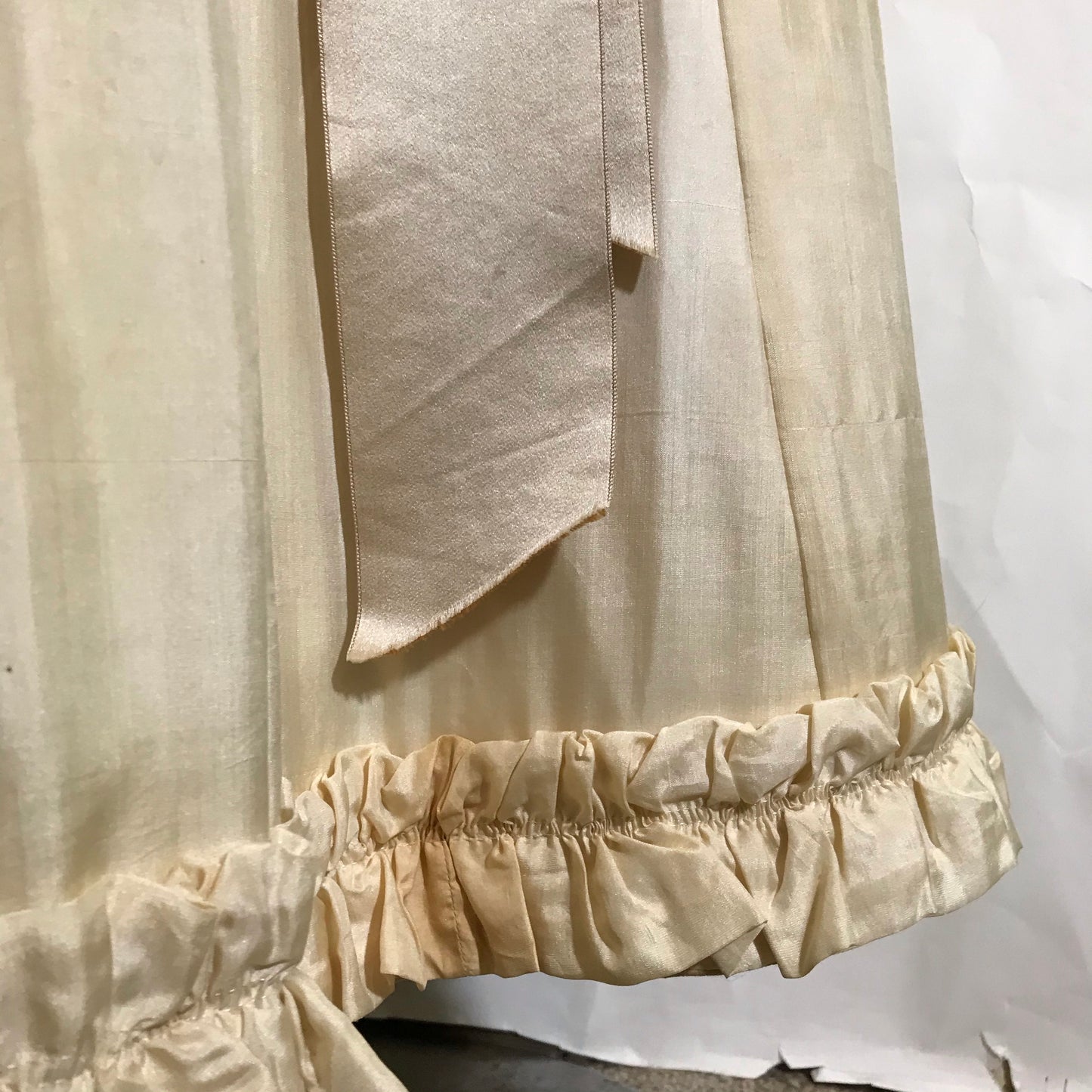 Ivory Silk Ruffled Hem Full Length Skirt with Pale Grey Wide Ribbon Trim circa 1890s